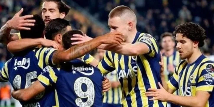 Фенербахче - Коньяспор Фенербахче - Коньяспор