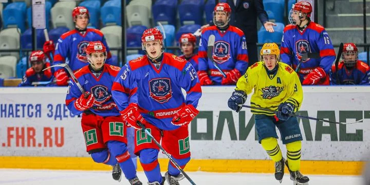 АКМ-Юниор - Капитан