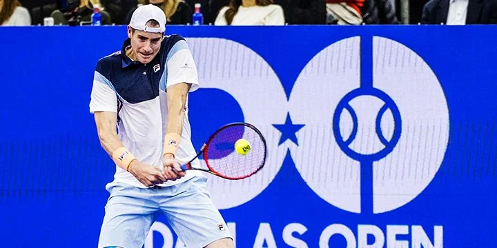 Джон Изнер - Эмилио Гомес