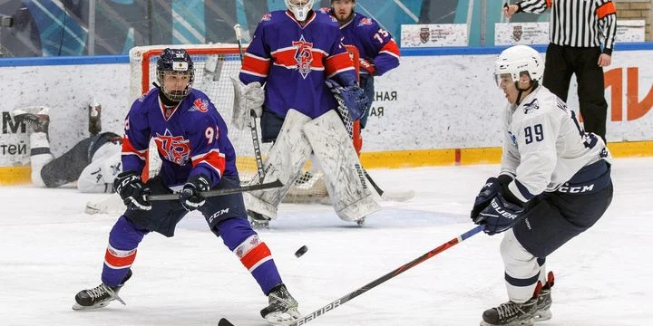 Крылья Советов - Сахалинские Акулы