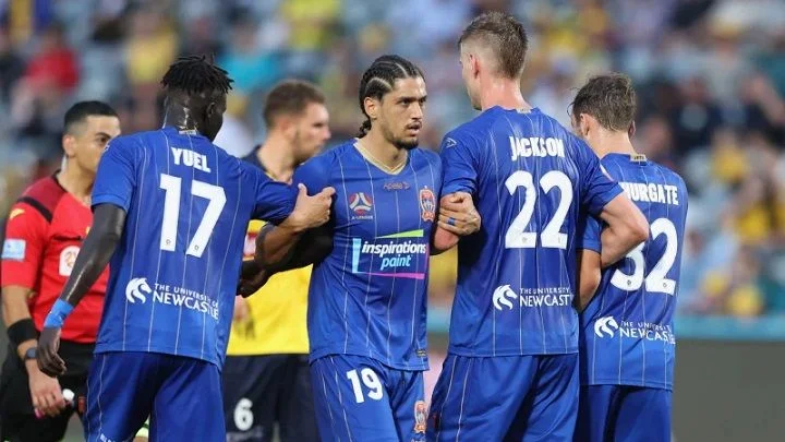 Ньюкасл Джетс - Мельбурн Виктори