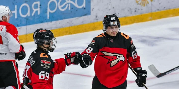 Омские Ястребы - Спутник Альметьевск