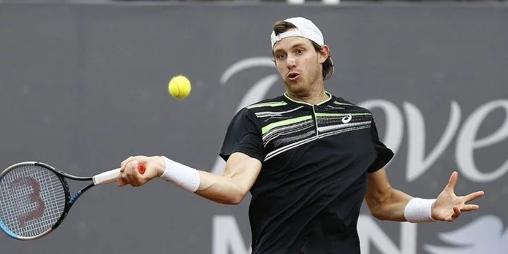 Лоренцо Музетти - Николас Харри