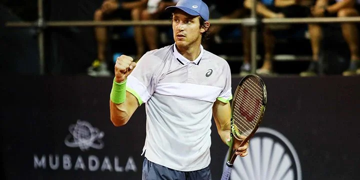 Николас Харри - Себастьян Баес