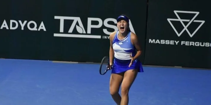 Камилла Рахимова - Исалин Бонавантюр