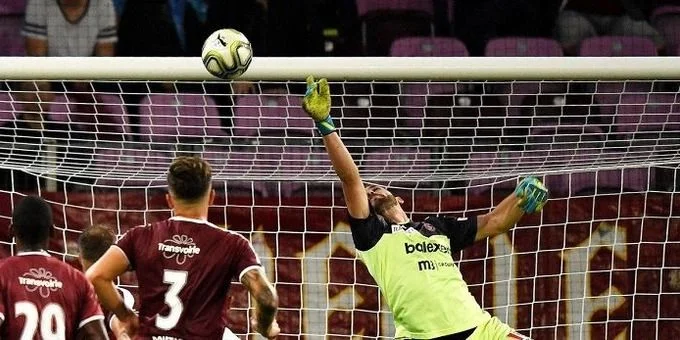 Rotkreuz - Серветт