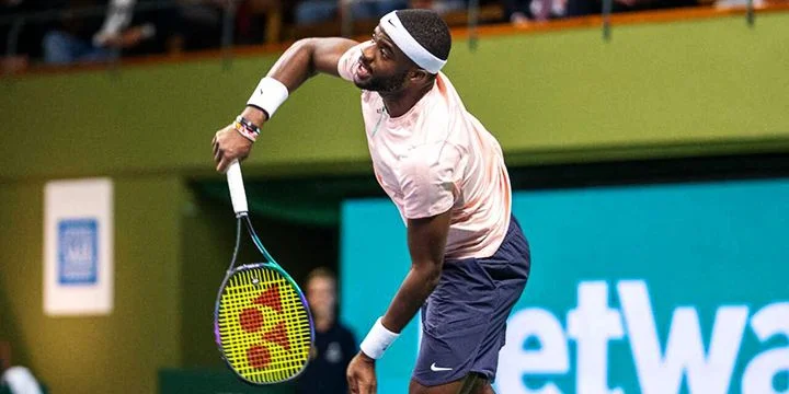 Фрэнсис Тиафо - Джейсон Кублер