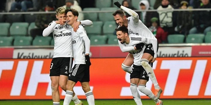 Радомяк Радом - Легия Радомяк Радом - Легия