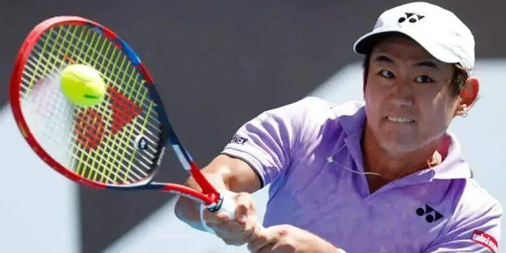 Йосихито Нисиока - Алекс Молчан Йосихито Нисиока - Алекс Молчан