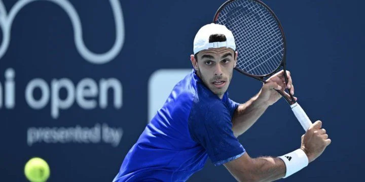 Феликс Оже-Альяссим - Франциско Черундоло Феликс Оже-Альяссим - Франциско Черундоло