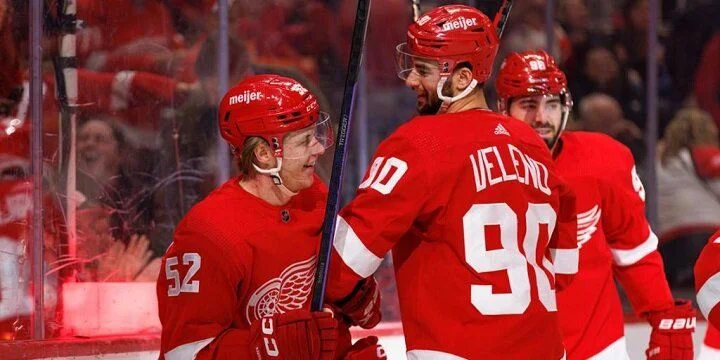 Детройт - Каролина Детройт - Каролина