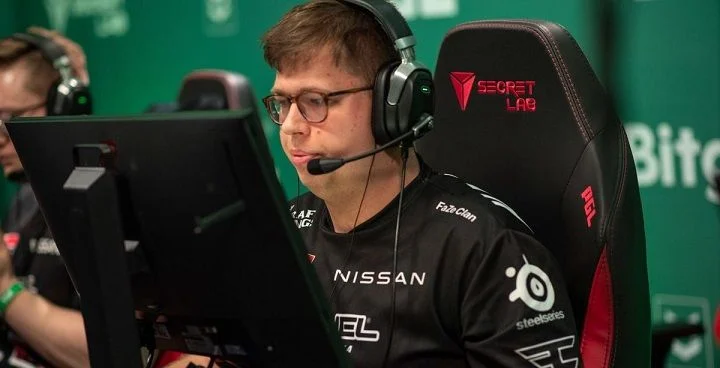 NaVi - FaZe Clan NaVi - FaZe Clan