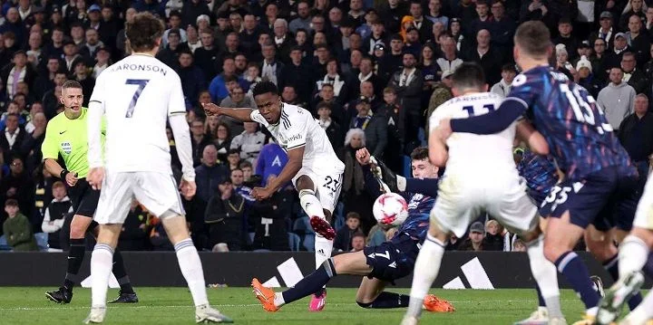 Лидс - Кристал Пэлас