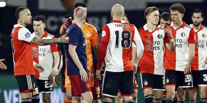 Фейеноорд - Ваалвейк Фейеноорд - Ваалвейк