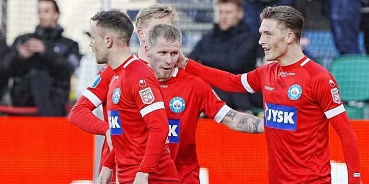 Силькеборг - Хорсенс