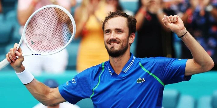 Даниил Медведев - Лоренцо Сонего Даниил Медведев - Лоренцо Сонего