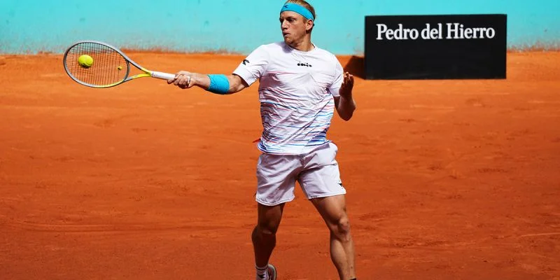 Алехандро Давидович Фокина - Эмиль Руусувори Алехандро Давидович Фокина - Эмиль Руусувори