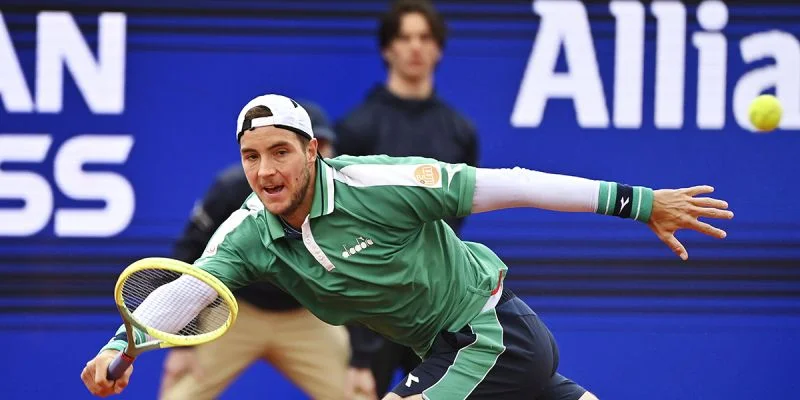 Ян-Леннард Штруфф - Аслан Карацев Ян-Леннард Штруфф - Аслан Карацев