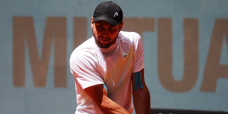 Чжичжэнь Чжан - Аслан Карацев