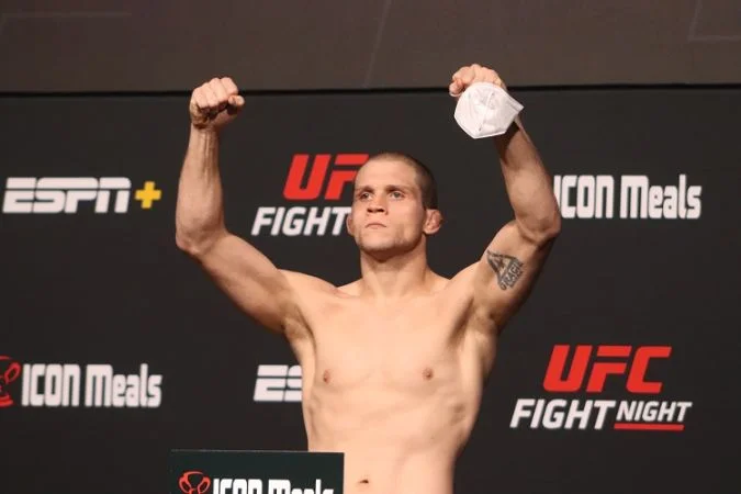 Тим Минс - Алекс Мороно Тим Минс - Алекс Мороно