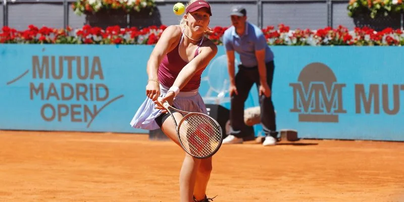 Мирра Андреева - Элизабет Мандлик