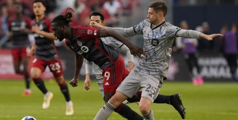 Торонто - Нью-Йорк Ред Буллс