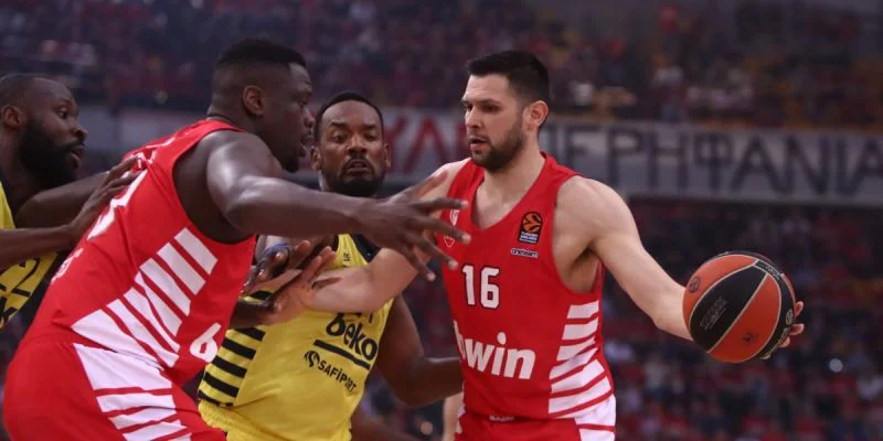 Олимпиакос - Монако