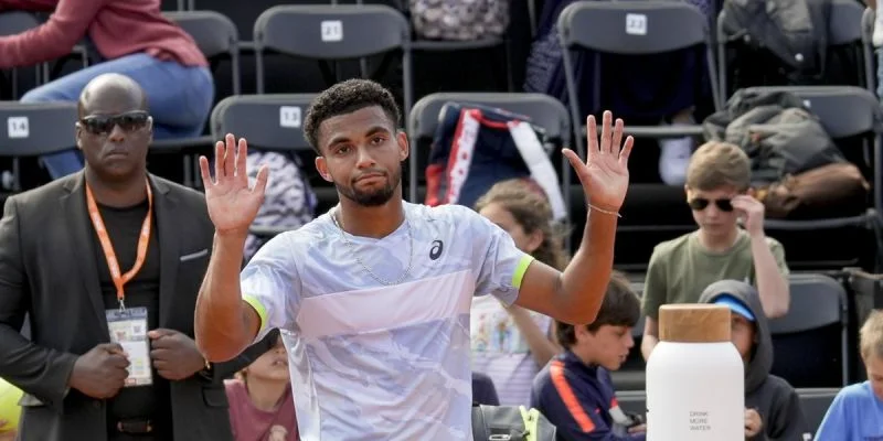 Феликс Оже-Альяссим - Артур Филс Феликс Оже-Альяссим - Артур Филс