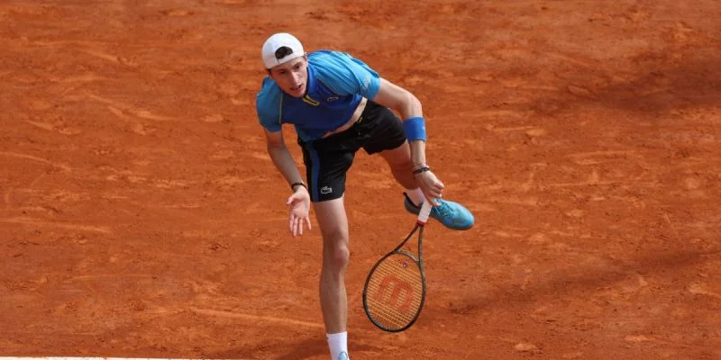 Лоренцо Сонего - Уго Умбер