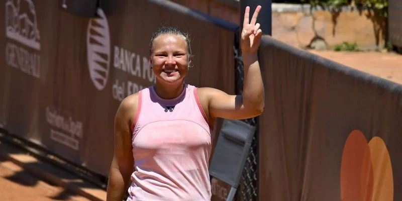 Диана Шнайдер - Беатрис Хаддад Майя