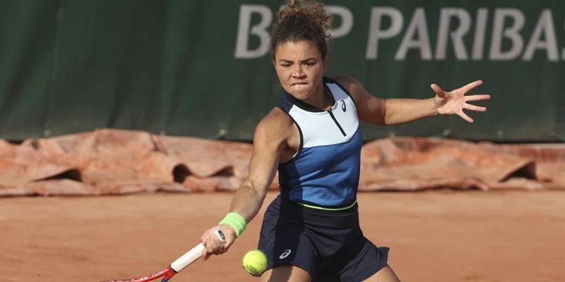 Ана Конюх - Жасмине Паолини