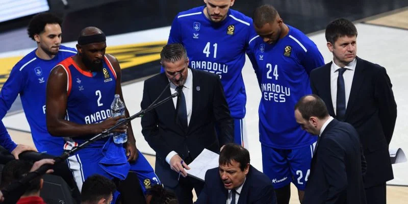 Анадолу Эфес - Карсияка Анадолу Эфес - Карсияка