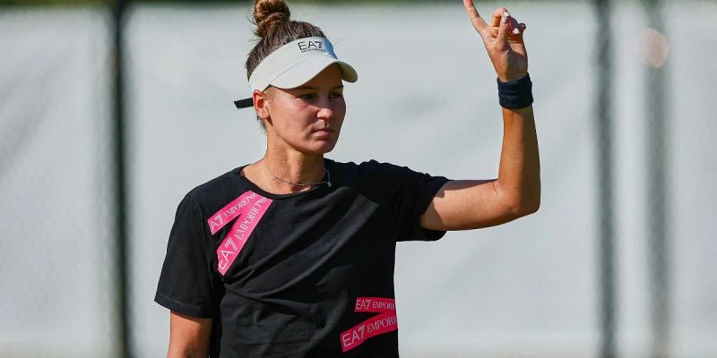 Вероника Кудерметова - Кэрол Чжао