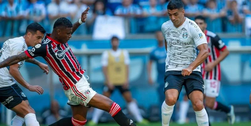 Гремио - Америка Минейро