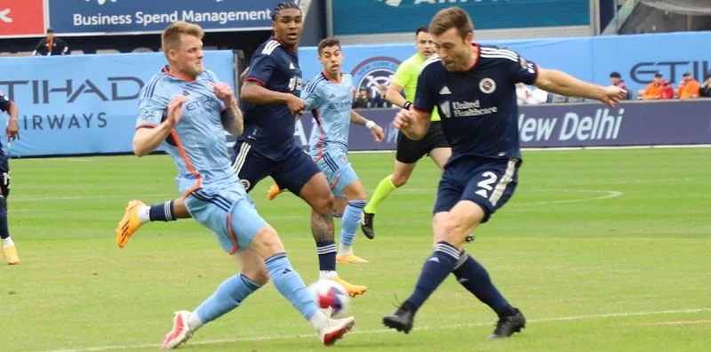 Нью-Ингленд - Торонто