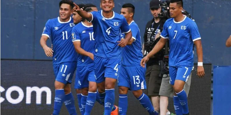 Сальвадор - Мартиника