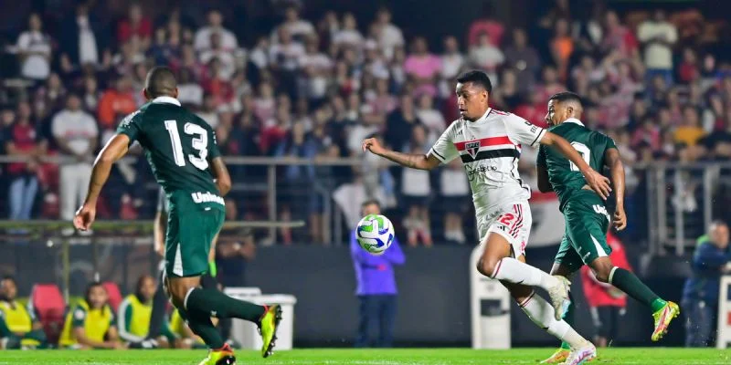 Гояс прогноз. Гояс прогноз. Гояс бразилия. Гояс фк бразилия. Луис фабиано васко да гама.