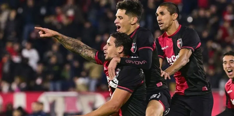 Ньюэллз Олд Бойз - Химнасия и Эсгрима