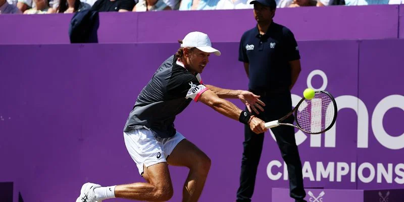 Киммер Коппеянс - Алекс Де Минаур