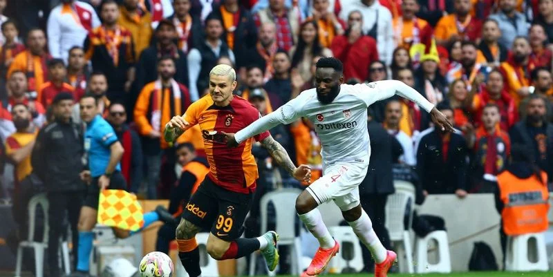 Галатасарай - Халл Сити