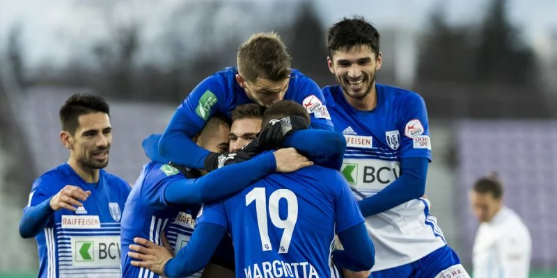 Лозанна Уши - Грассхопперс