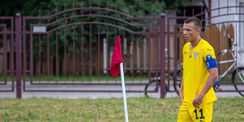 Шахтер Петриков - Нива