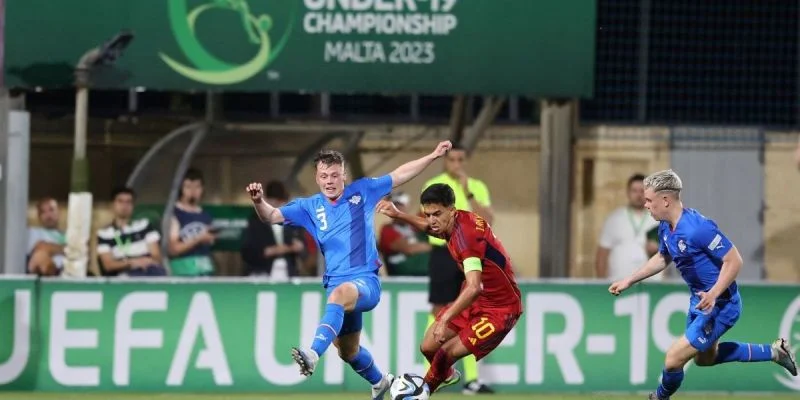 Греция (до19) - Исландия U19 Греция (до19) - Исландия U19