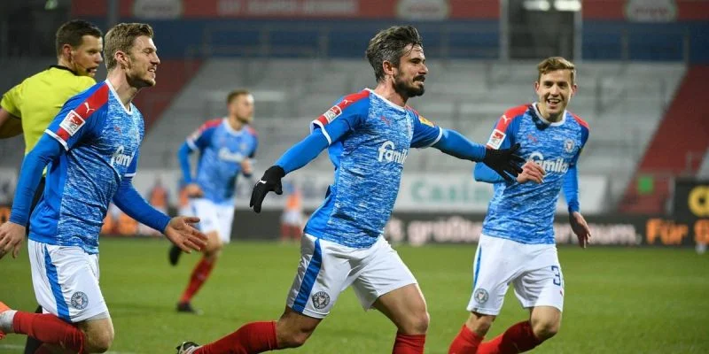 Хольштайн Киль - Словацко