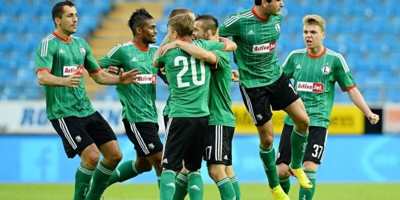 Ракув - Легия