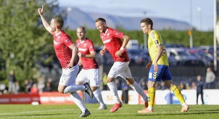 Стярнан - Валюр