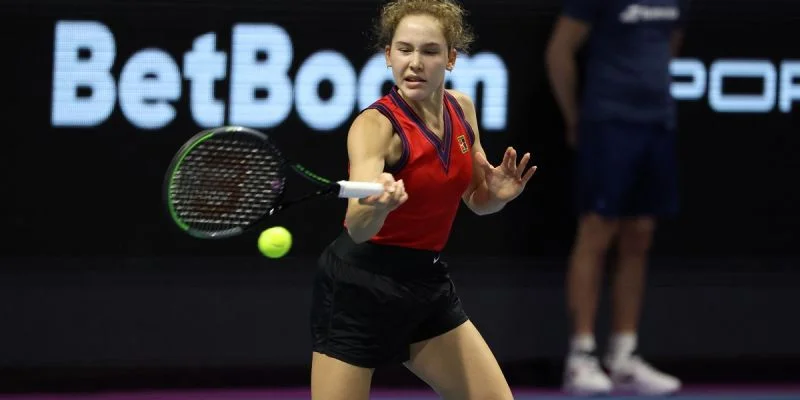 Лючия Бронцетти - Эрика Андреева