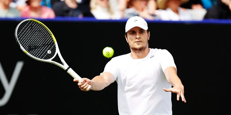 Доминик Штрикер - Миомир Кечманович