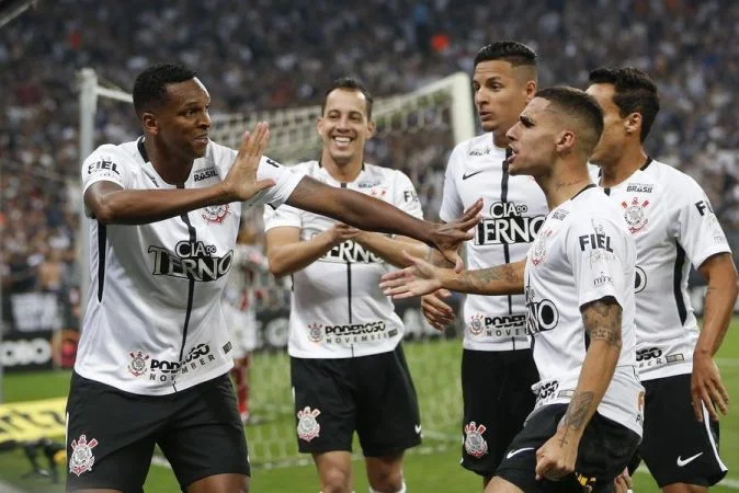 Коринтианс - Сан Паулу Коринтианс - Сан Паулу