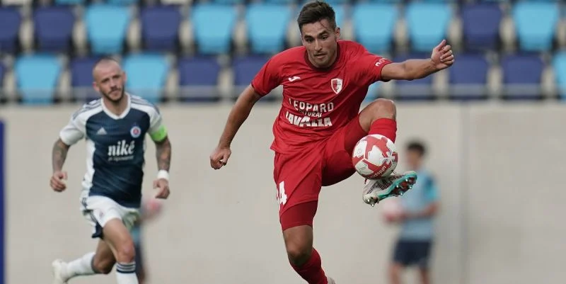 Нью-Сейнтс - Эсперанж Нью-Сейнтс - Эсперанж